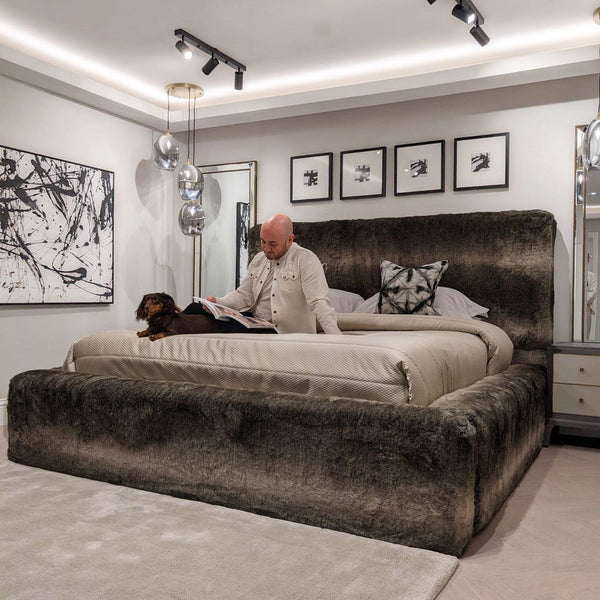 Arctic Wolf Faux‑Fur Bed