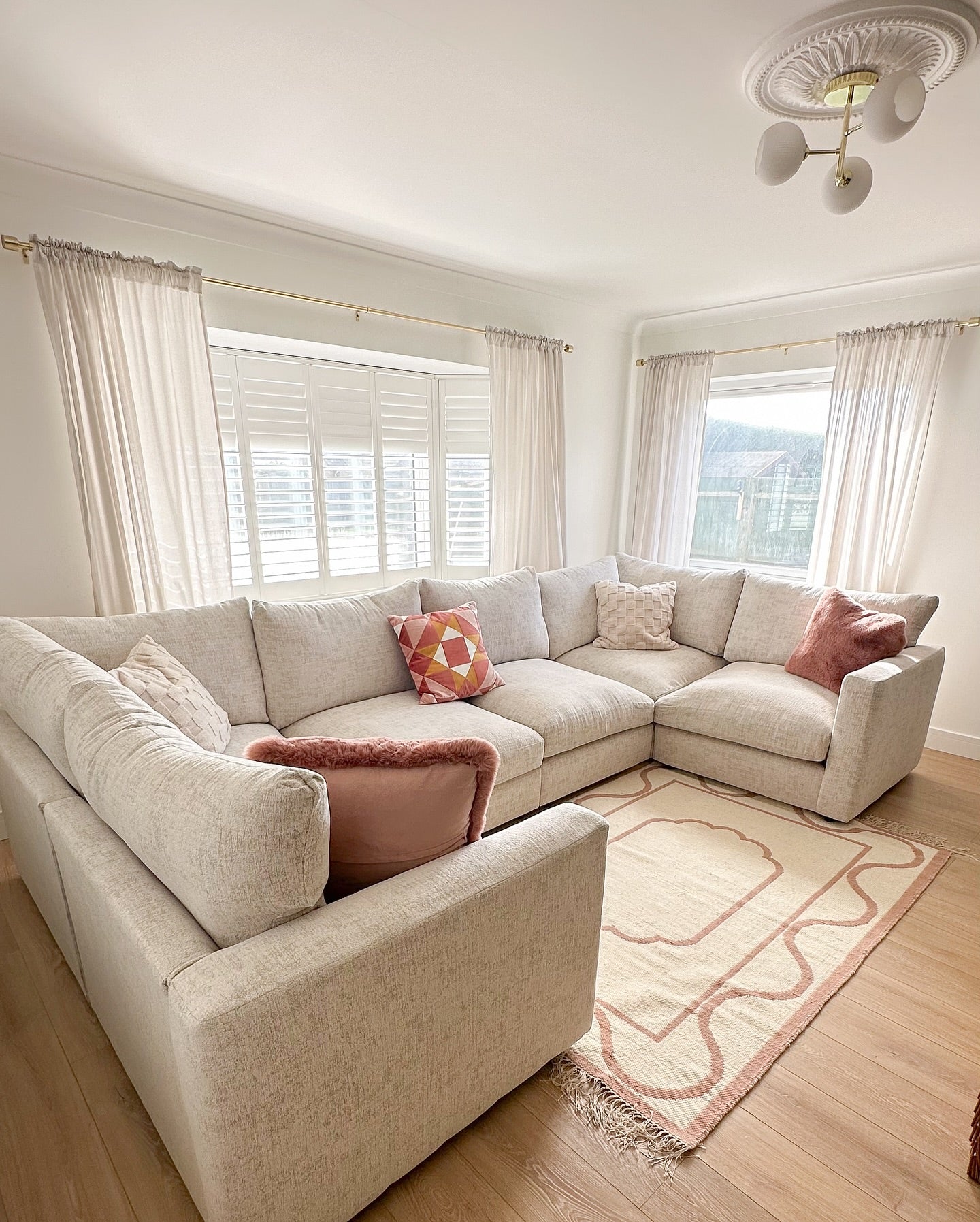 Noir Luxe 6 Seater U Shape Sofa