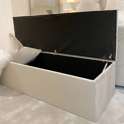 Belvoir Buttoned Ottoman Box