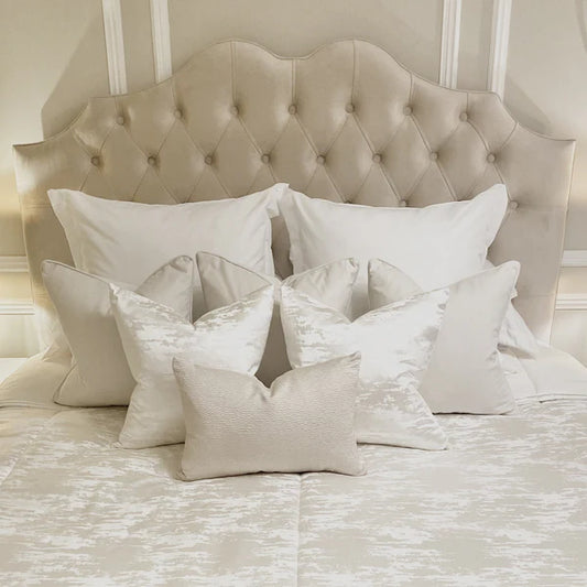 Belvoir Vanilla Luxury Curved Velvet Bed