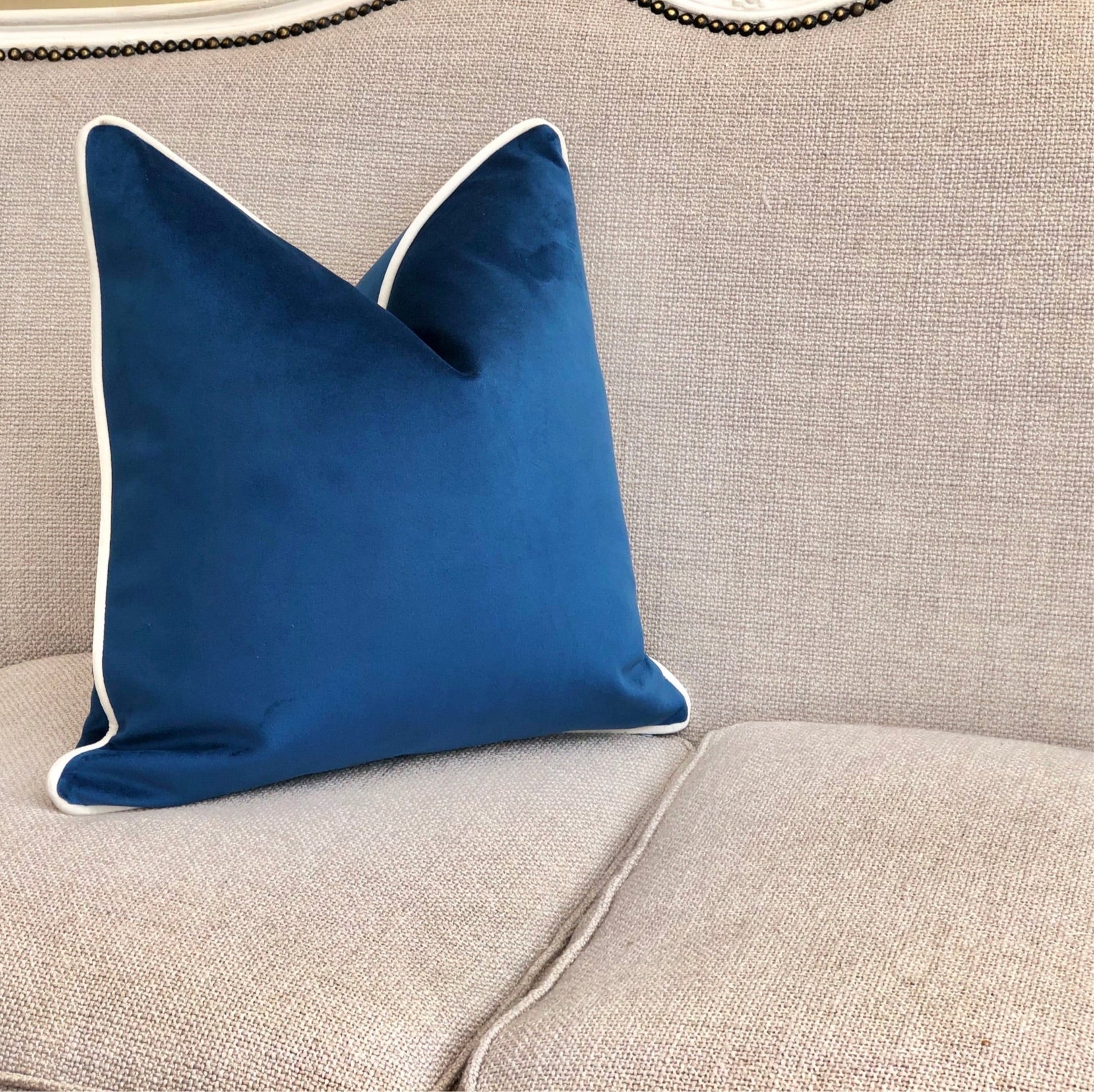 Pacific Blue Pacific Blue Velvet Cushion Set - 5 Piece additional image